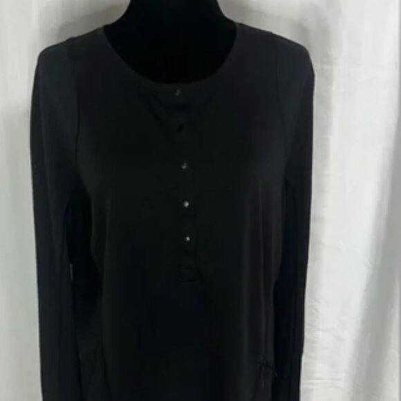 Lululemon Lightweight Hiking Long Sleeve Henley
Black size 18 - Picture 5 of 5